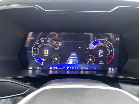 Used 2024 Chevrolet Colorado LT w/ LT Convenience Package II image 22