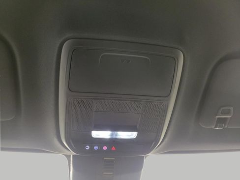 Certified 2025 Chevrolet Traverse LT AWD/4WD image 18