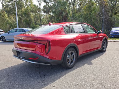 New 2025 Kia K4 LXS image 8