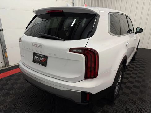 Used 2024 Kia Telluride LX FWD image 15