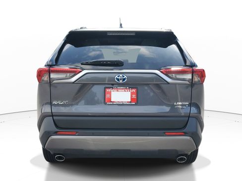Used 2020 Toyota RAV4 Limited AWD/4WD image 5