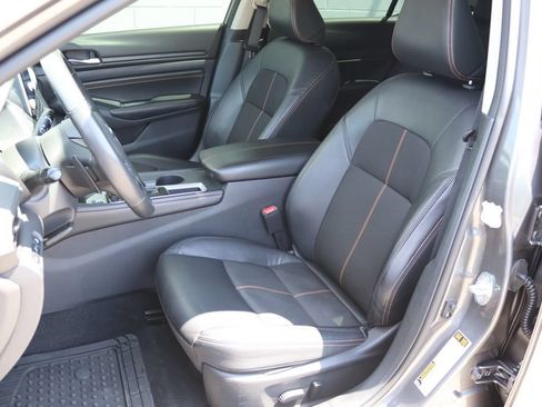 Used 2022 Nissan Altima 2.5 SR FWD image 4