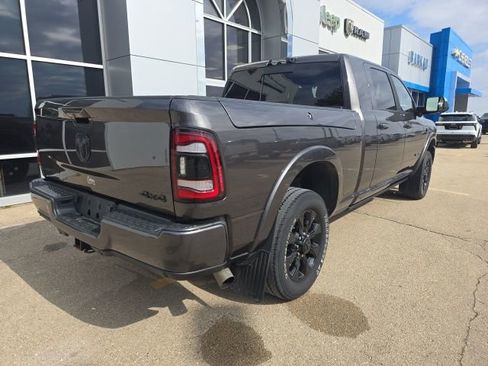 Used 2022 RAM 2500 Limited image 8