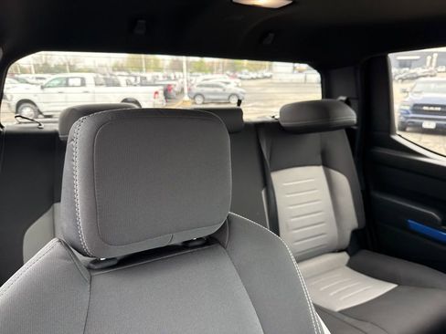 Used 2025 Toyota Tacoma TRD Off-Road image 11