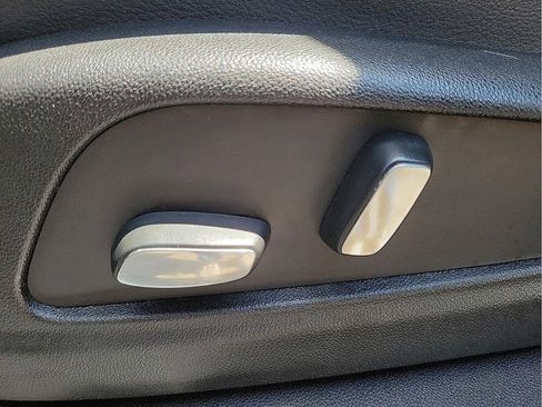 Certified 2023 Cadillac XT5 Luxury w/ LPO, Floor Liner Package FWD image 15