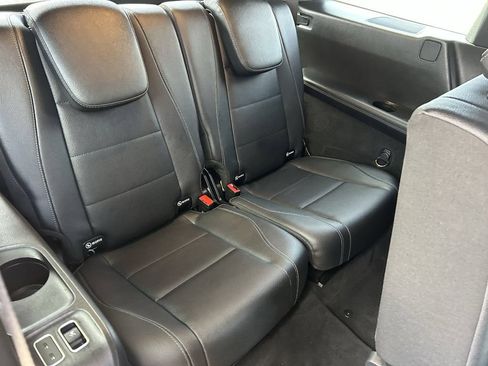 Used 2023 Mercedes-Benz GLS 450 4MATIC image 12