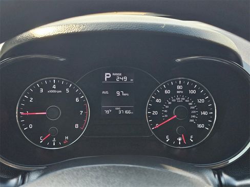 Used 2017 Kia Forte LX image 21