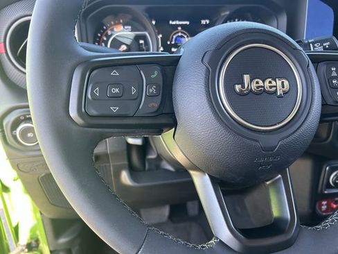 Used 2026 Jeep Wrangler Unlimited Rubicon AWD/4WD image 26