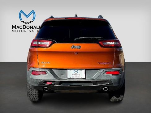 Used 2015 Jeep Cherokee Trailhawk w/ Comfort/Convenience Group image 4