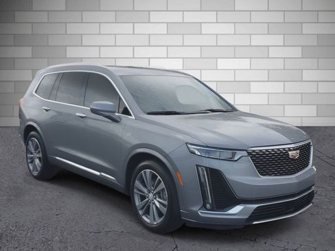 Used 2020 Cadillac XT6 Premium Luxury FWD image 7