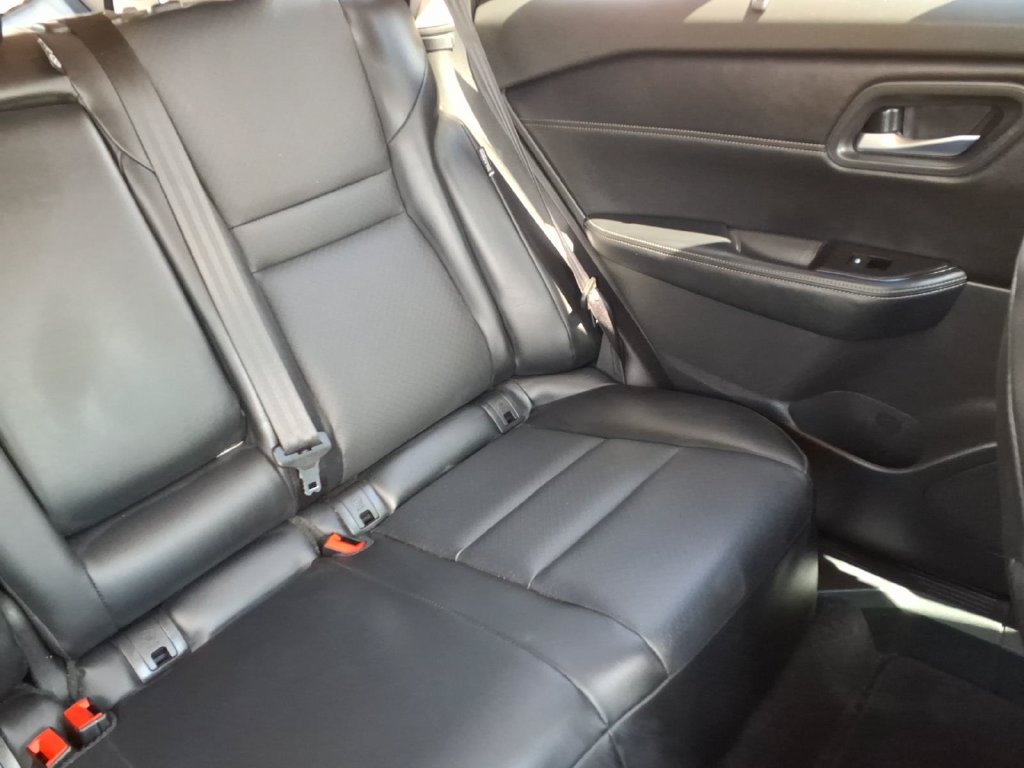 Used 2024 Nissan Rogue SV w/ SV Premium Package FWD image 18