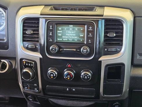 Used 2019 RAM 1500 Classic SLT AWD/4WD image 27