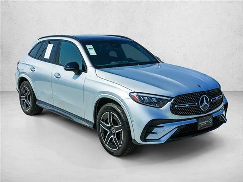 Certified 2026 Mercedes-Benz GLC 300 4MATIC image 3