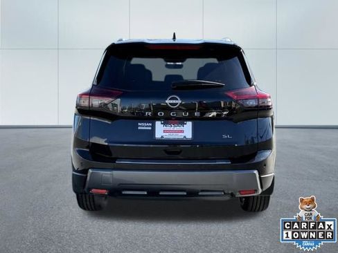 Used 2024 Nissan Rogue SL image 7