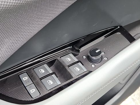 New 2026 Audi Q3 quattro 2.0T AWD/4WD image 20