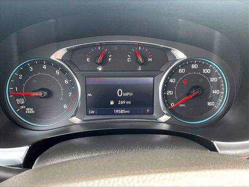 Used 2023 Chevrolet Traverse LT AWD/4WD image 26