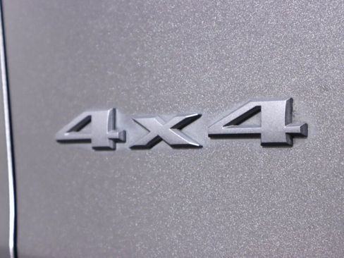 Used 2018 Jeep Cherokee Trailhawk w/ Quick Order Package 27L AWD/4WD image 45