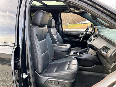 Used 2023 Chevrolet Tahoe RST w/ Luxury Package AWD/4WD image 11