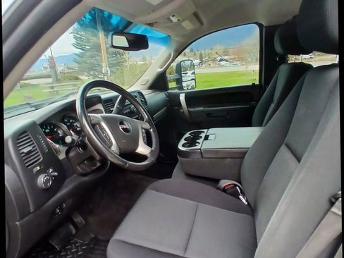 Used 2013 GMC Sierra 2500 SLE w/ SLE Preferred Package image 8