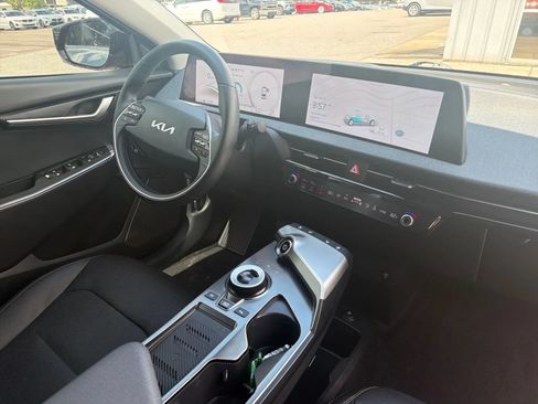 Used 2023 Kia EV6 Wind RWD image 21