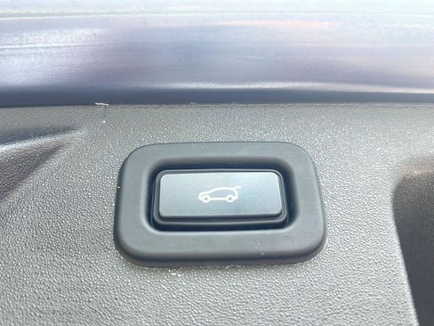 Used 2022 Land Rover Discovery Sport S R-Dynamic AWD/4WD image 31