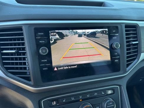 Used 2021 Volkswagen Atlas SE FWD image 20