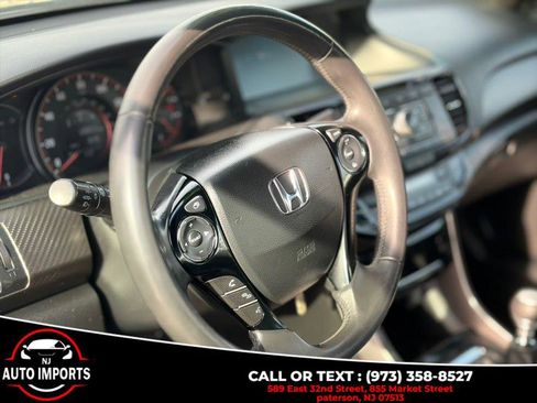 Used 2017 Honda Accord Sport image 9