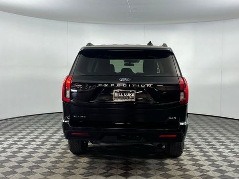 Used 2025 Ford Expedition Max Active image 9
