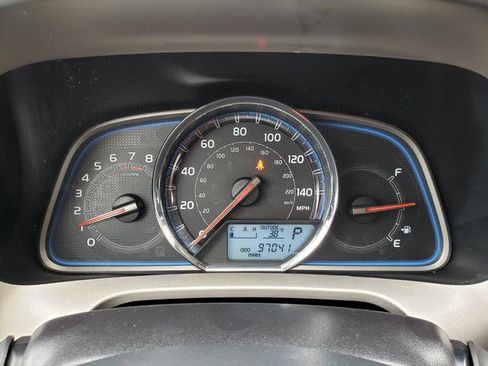 Used 2014 Toyota RAV4 Limited w/ Technology Package image 26