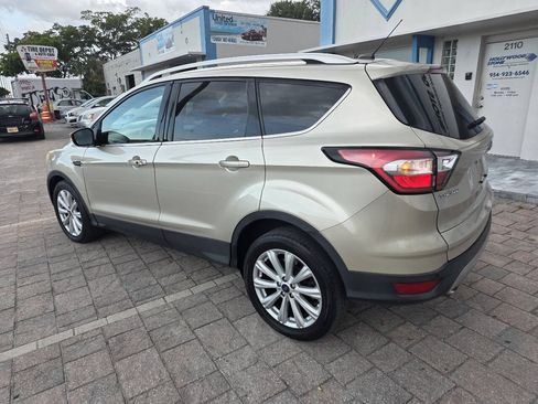 Used 2017 Ford Escape Titanium FWD image 5