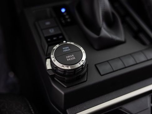 Used 2025 Toyota 4Runner SR5 image 22