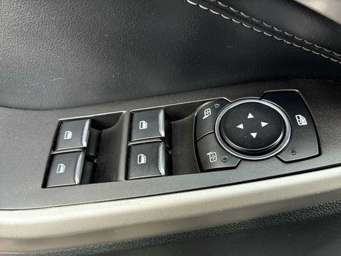Used 2024 Ford Explorer XLT w/ Equipment Group 202A AWD/4WD image 15