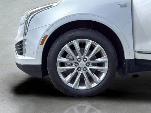 Used 2018 Cadillac XT5 Platinum w/ Driver Assist Package AWD/4WD image 47