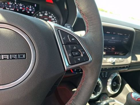 Used 2019 Chevrolet Camaro ZL1 RWD image 21