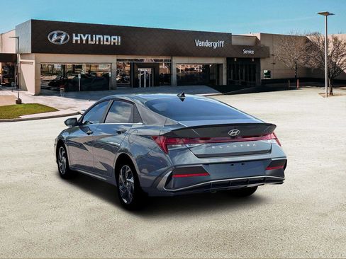 New 2026 Hyundai Elantra SEL Sport Premium FWD image 5