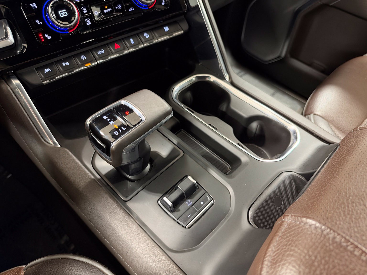 Used 2024 GMC Sierra 1500 Denali AWD/4WD image 29