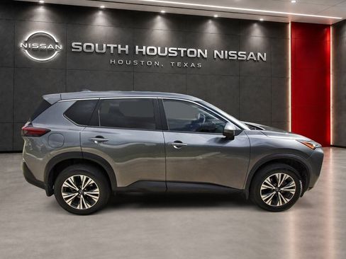 Certified 2023 Nissan Rogue SV FWD image 5