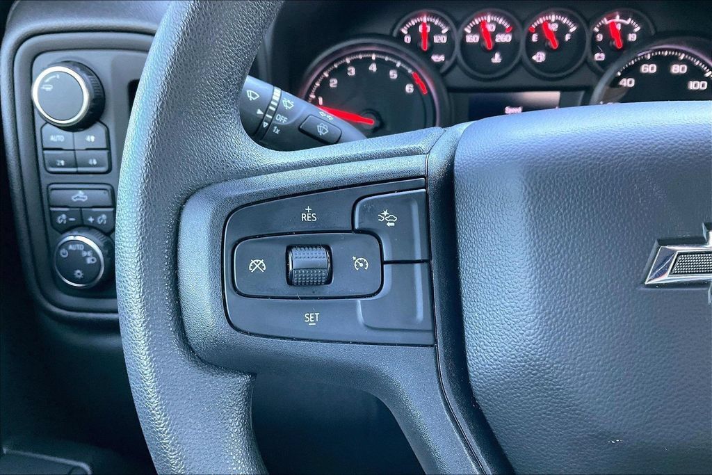 Used 2024 Chevrolet Silverado 1500 Custom Trail Boss AWD/4WD image 9