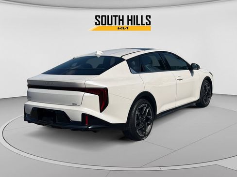 Certified 2025 Kia K4 GT-Line w/ GT-Line Premium Package FWD image 5