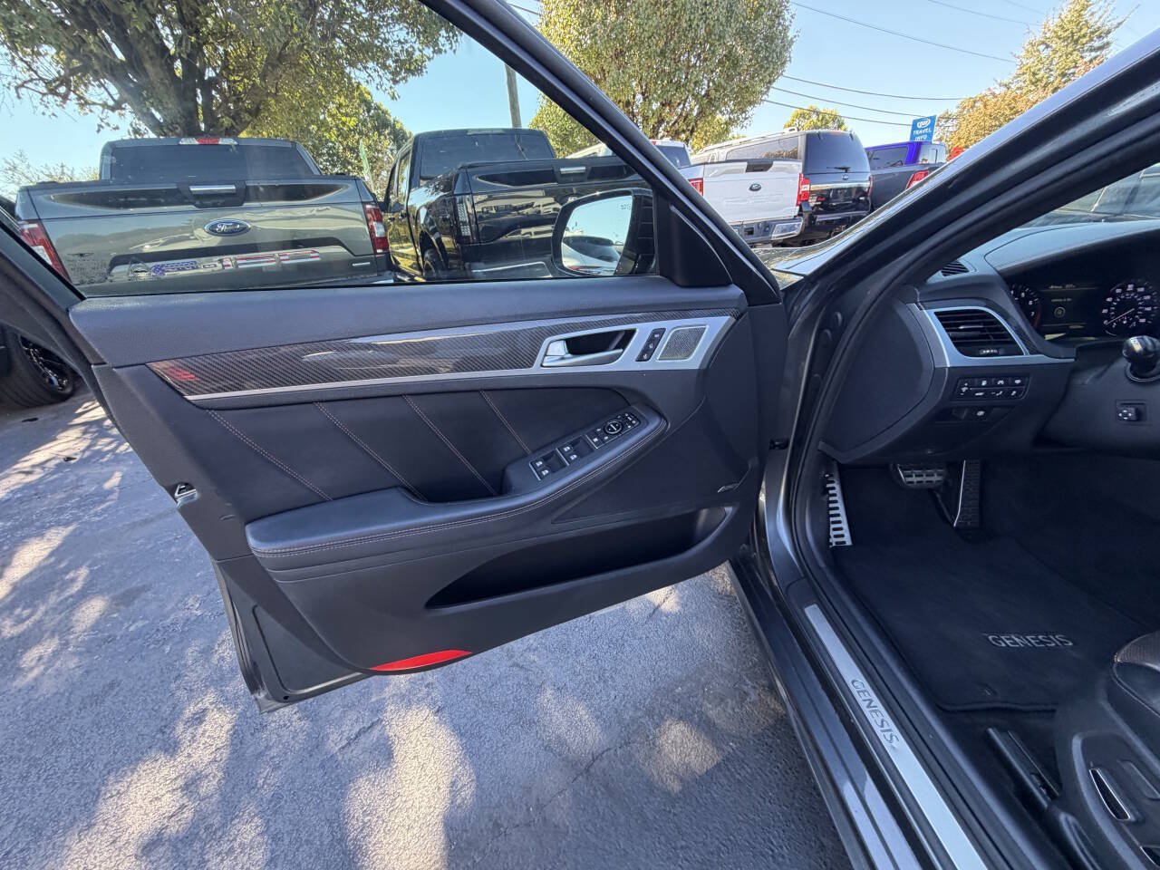 Used 2018 Genesis G80 3.3T Sport RWD image 13