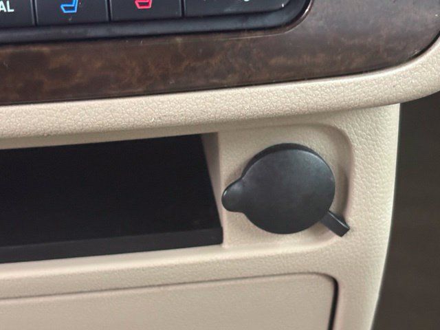 Used 2005 Mercury Monterey Premier FWD image 31