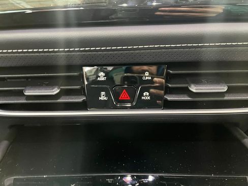 New 2026 Volkswagen Atlas SE image 15