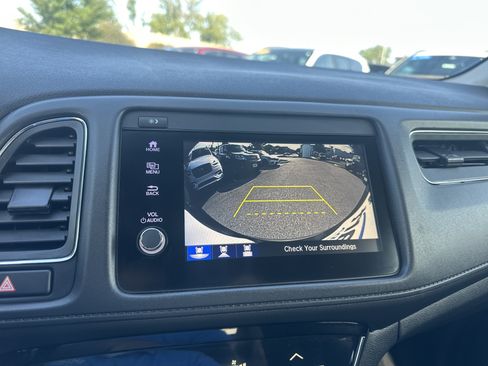 Used 2020 Honda HR-V EX image 30
