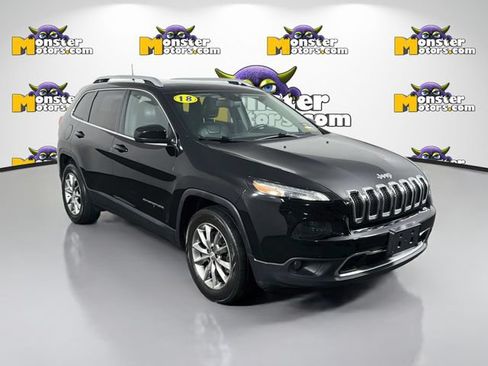 Used 2018 Jeep Cherokee Limited AWD/4WD image 3