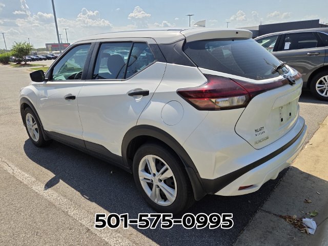 Used 2023 Nissan Kicks S FWD image 3