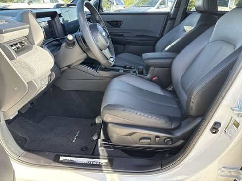 Used 2026 Subaru Outback Premium AWD/4WD image 17