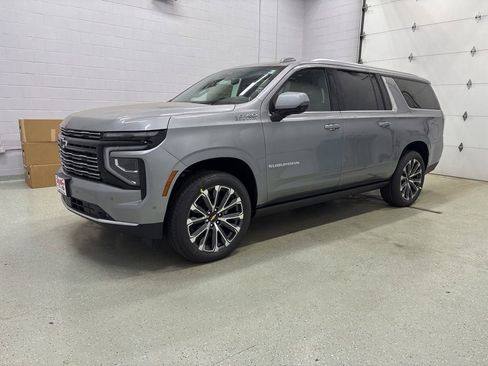 New 2026 Chevrolet Suburban High Country AWD/4WD image 8