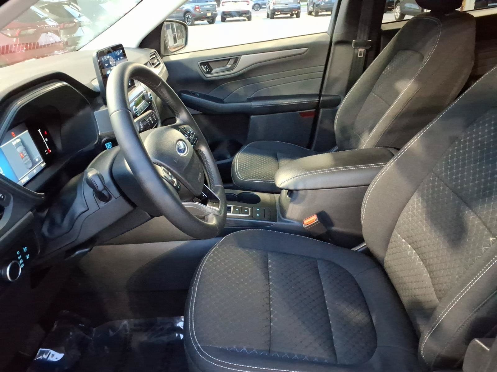 Certified 2023 Ford Escape Active FWD image 11