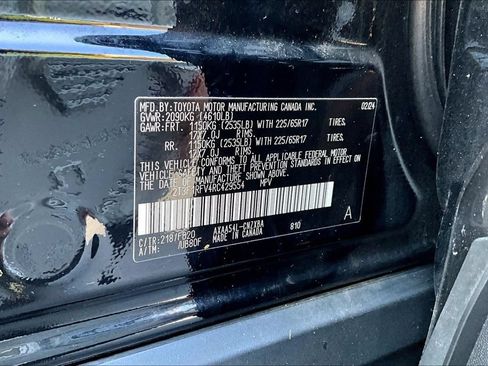 Used 2024 Toyota RAV4 LE AWD/4WD image 16