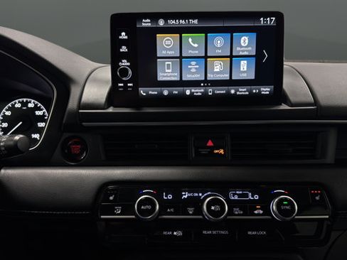 Used 2023 Honda Pilot EX-L image 12